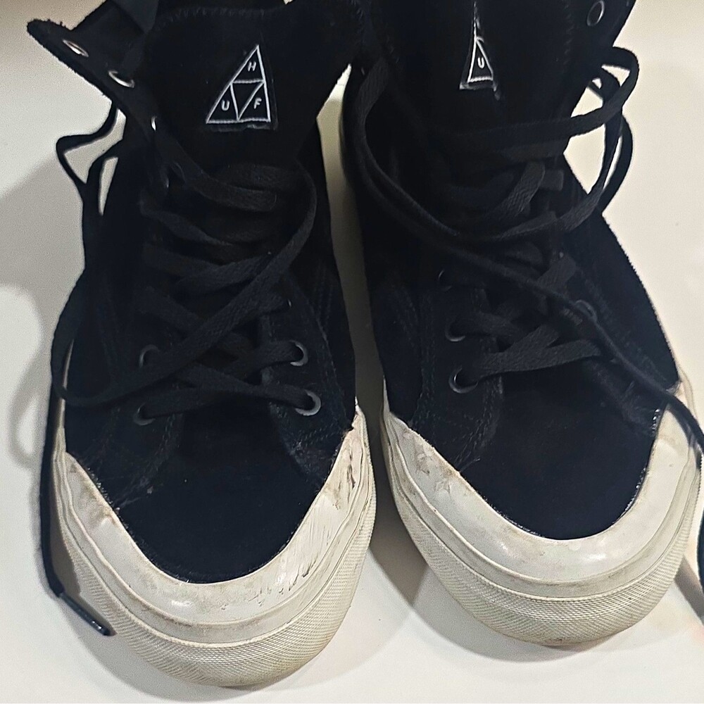 HUF Men’s Suede Lace-Up Sneakers Black White Rubber Sole Logo US 6